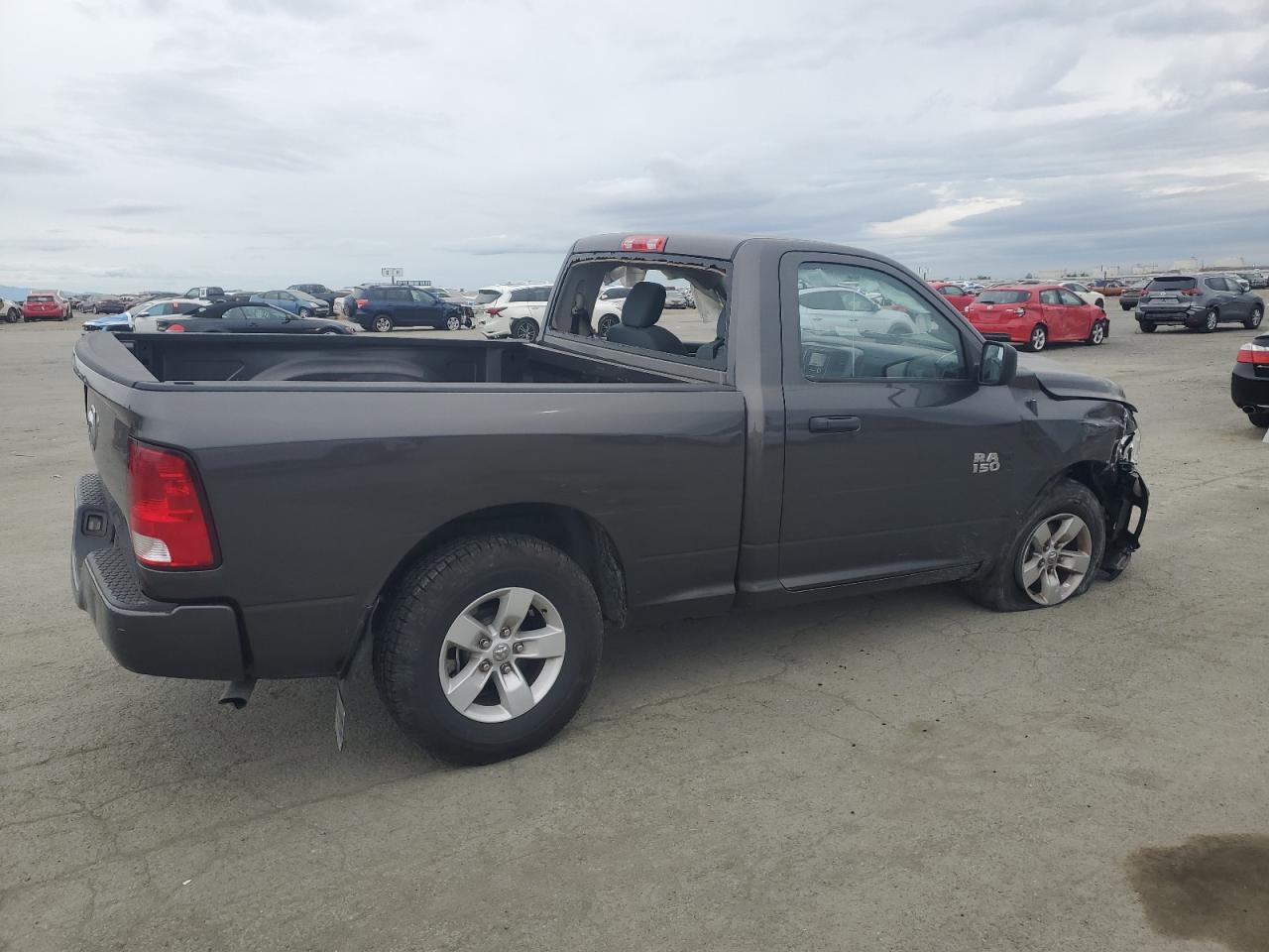 2017 RAM 1500 - Image 3