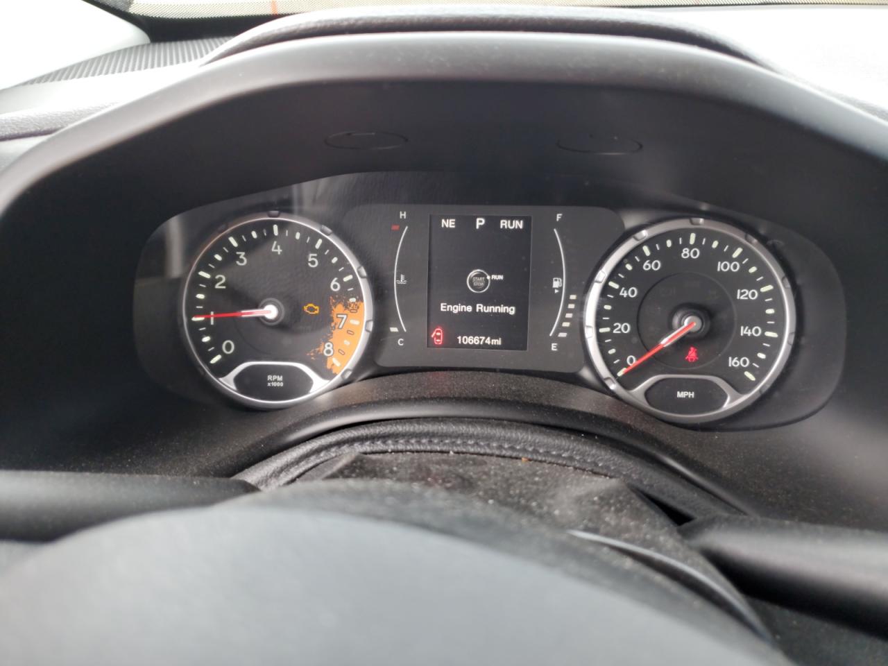 2016 Jeep Renegade - Image 9