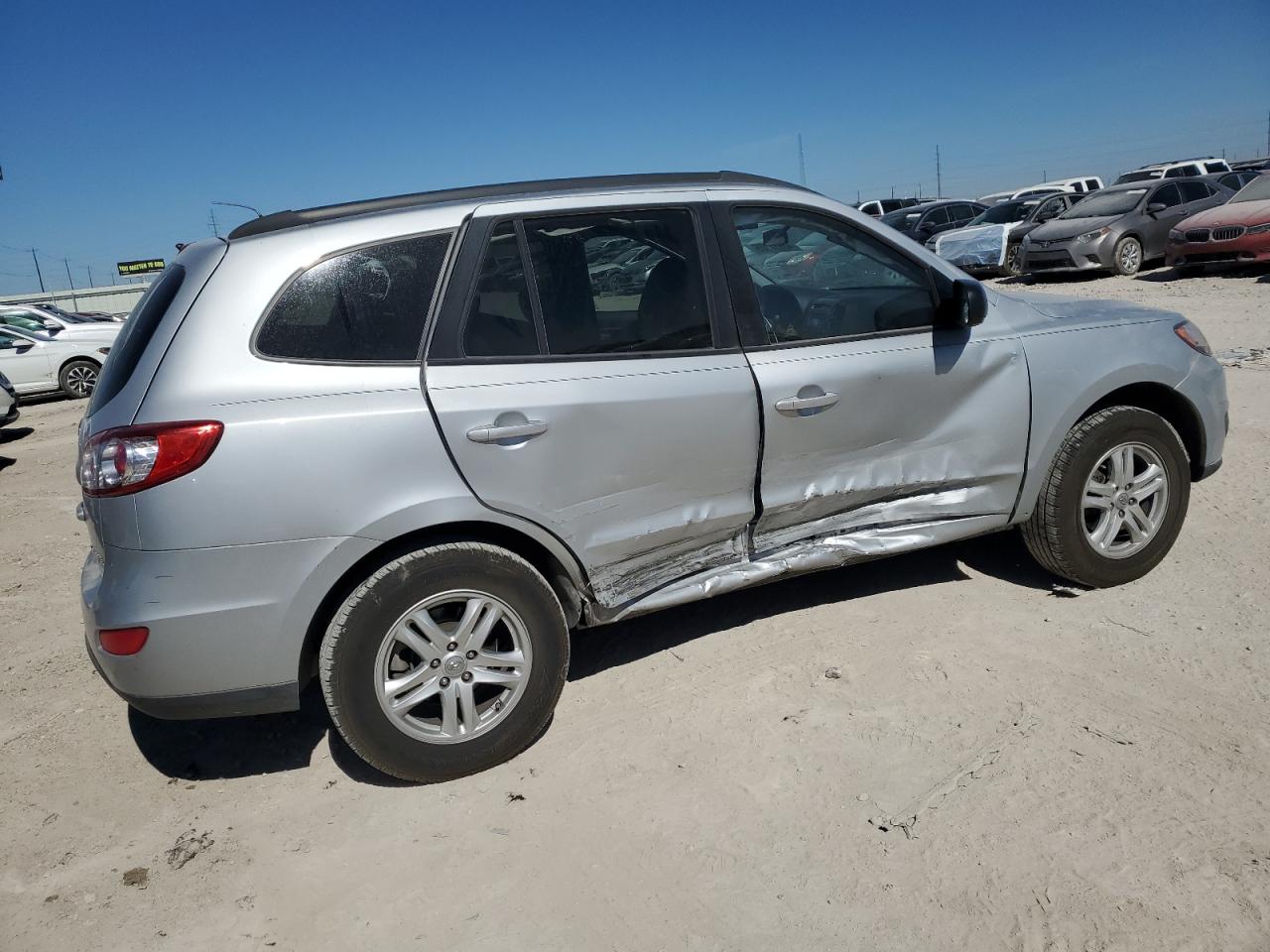 2010 Hyundai Santa Fe - Image 3