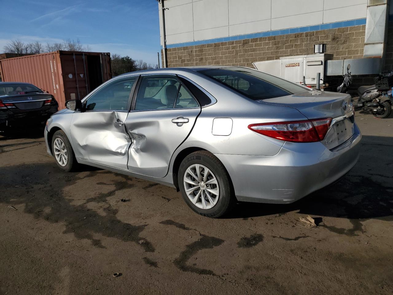 2015 Toyota Camry - Image 2