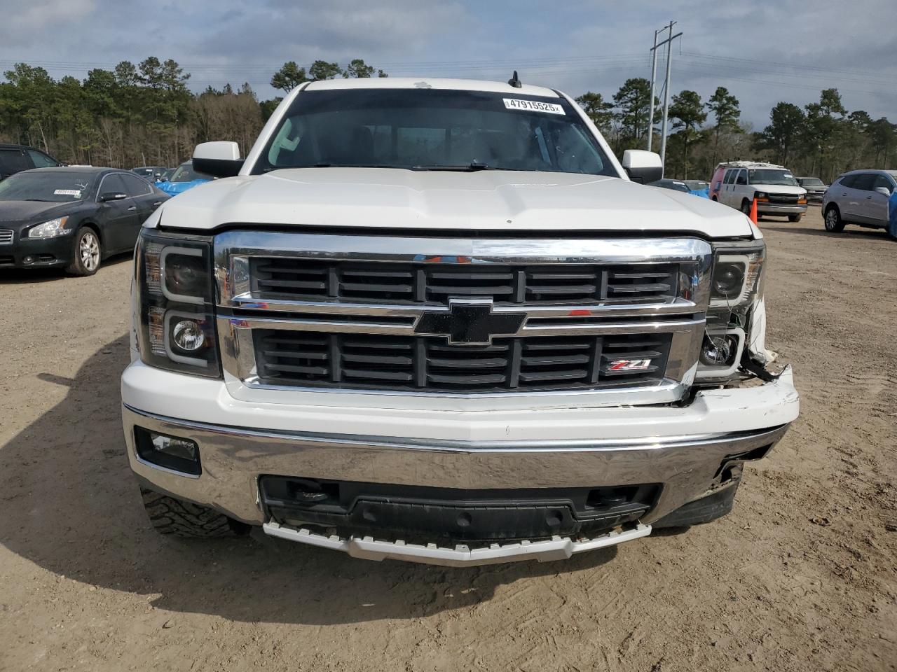 2015 Chevrolet Silverado - Image 5