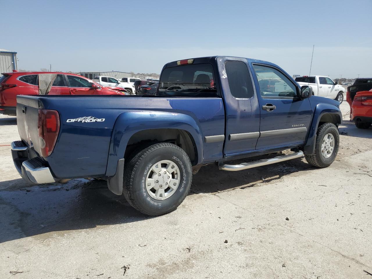 2004 GMC Canyon - Image 3