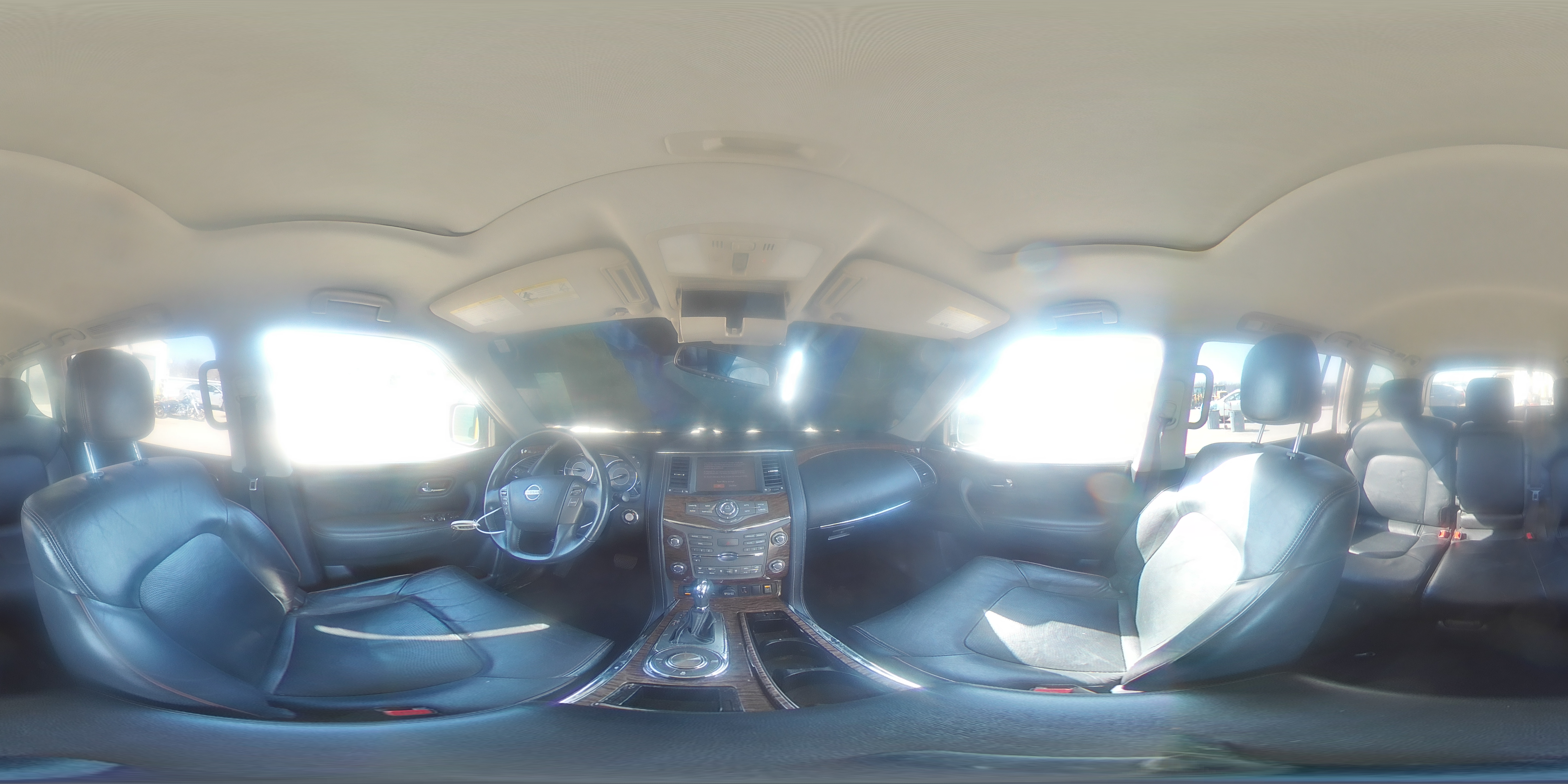 2018 Nissan Armada - Image 16