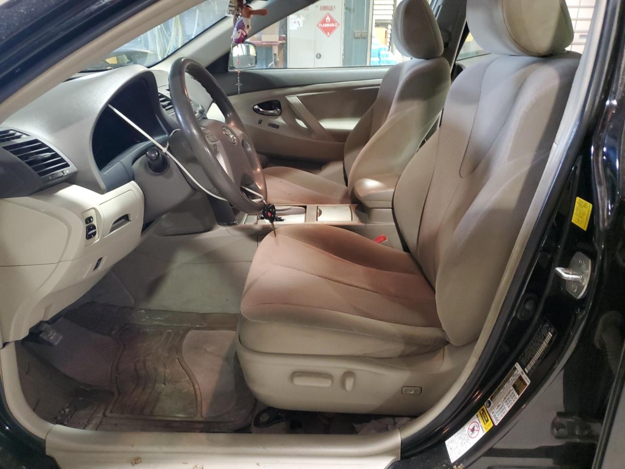 2011 Toyota Camry - Image 7