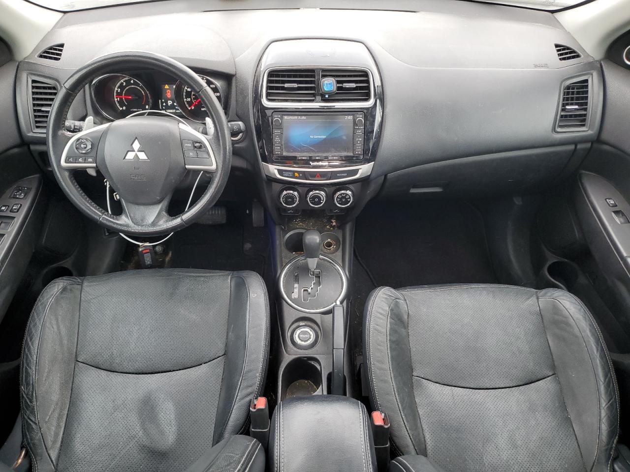 2015 Mitsubishi Outlander - Image 8