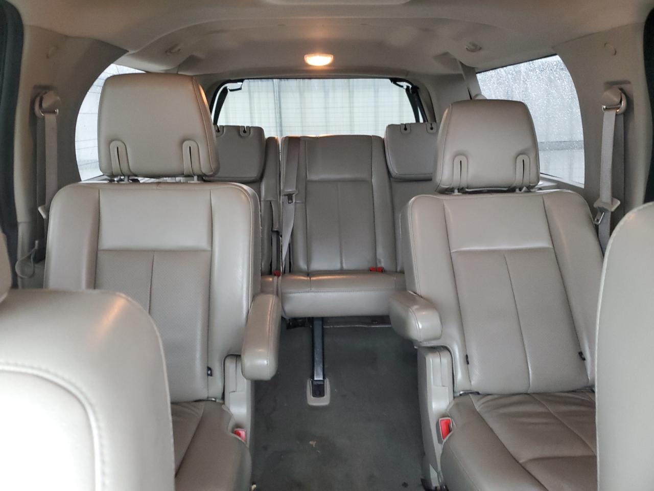 2013 Ford Expedition - Image 10