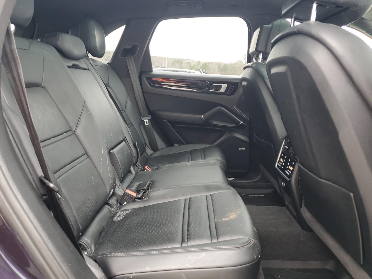 2019 Porsche Cayenne - Image 11