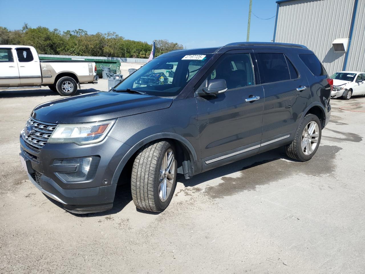 2016 Ford Explorer - Image 1