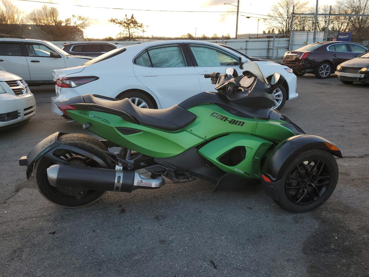2012 Can-Am Spyder Roadster Rs-S for Sale in Moraine, OH - Front End