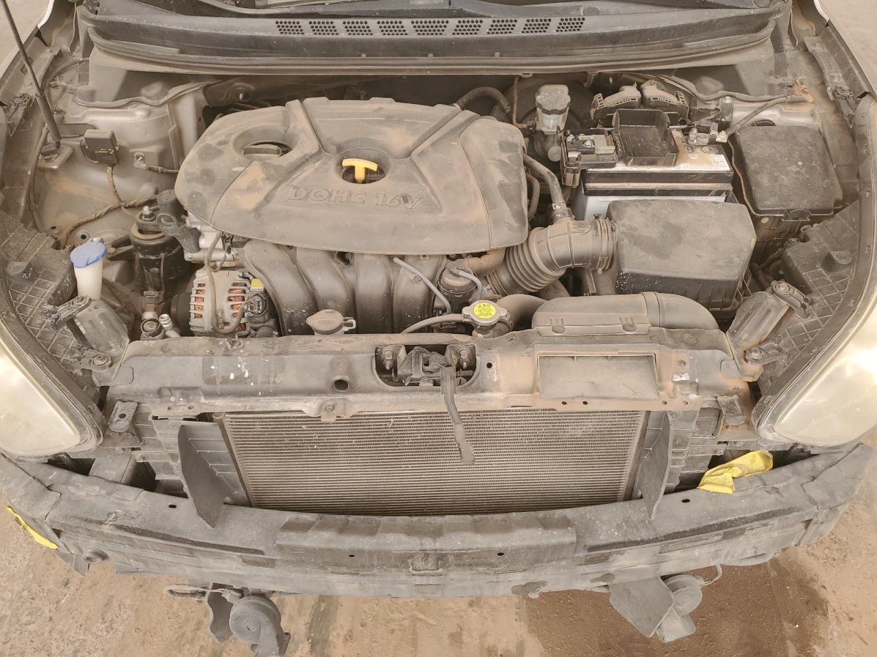 2013 Hyundai Elantra - Image 11