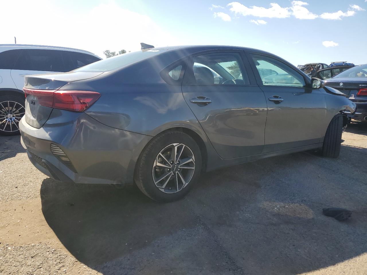 2024 Kia Forte - Image 3