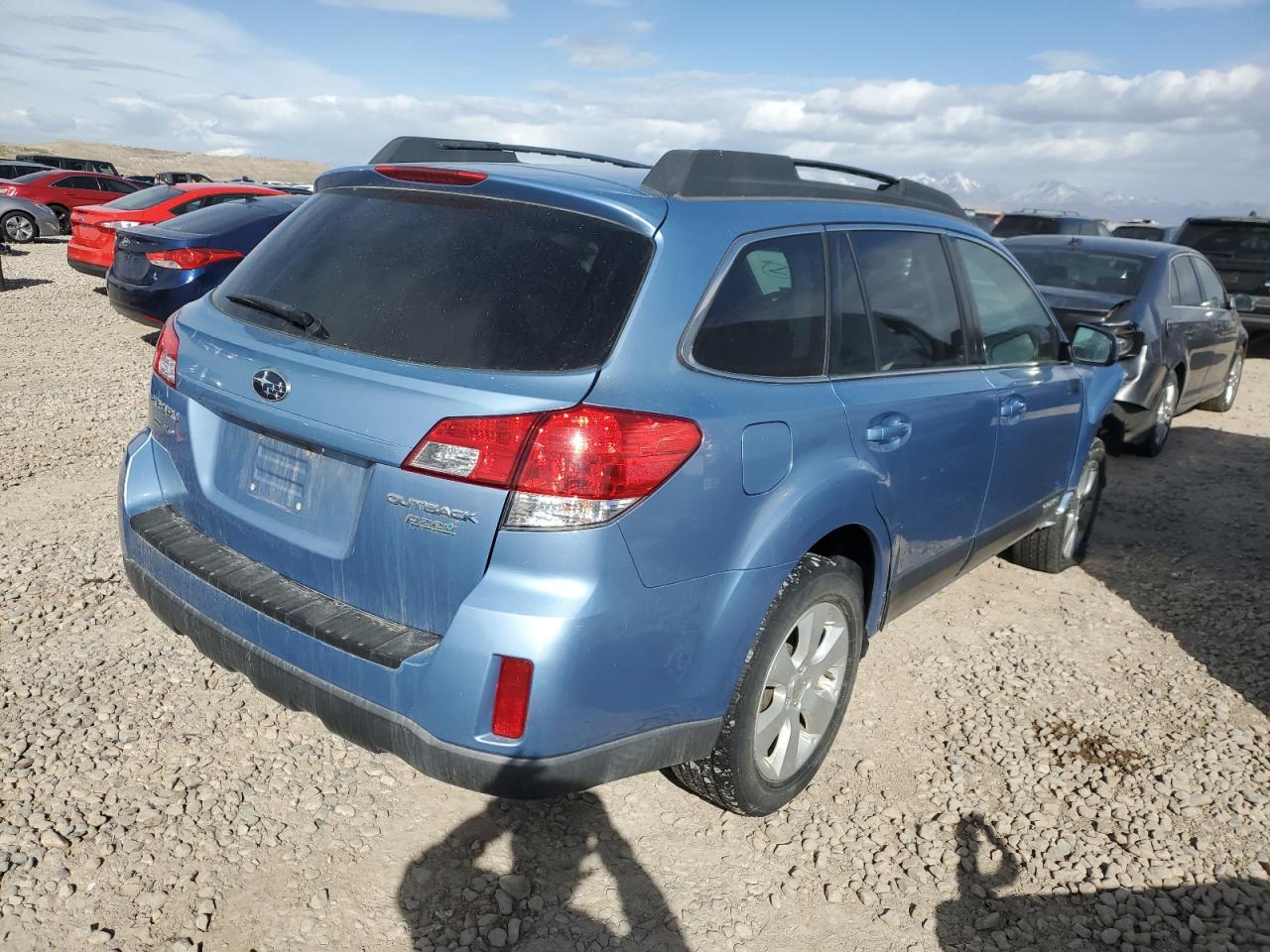 2010 Subaru Outback - Image 3