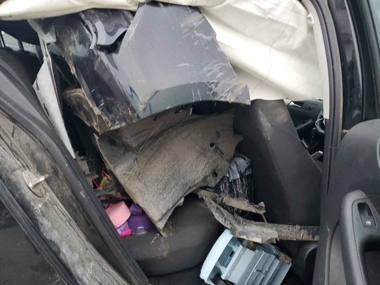 2015 Volkswagen Jetta - Image 10