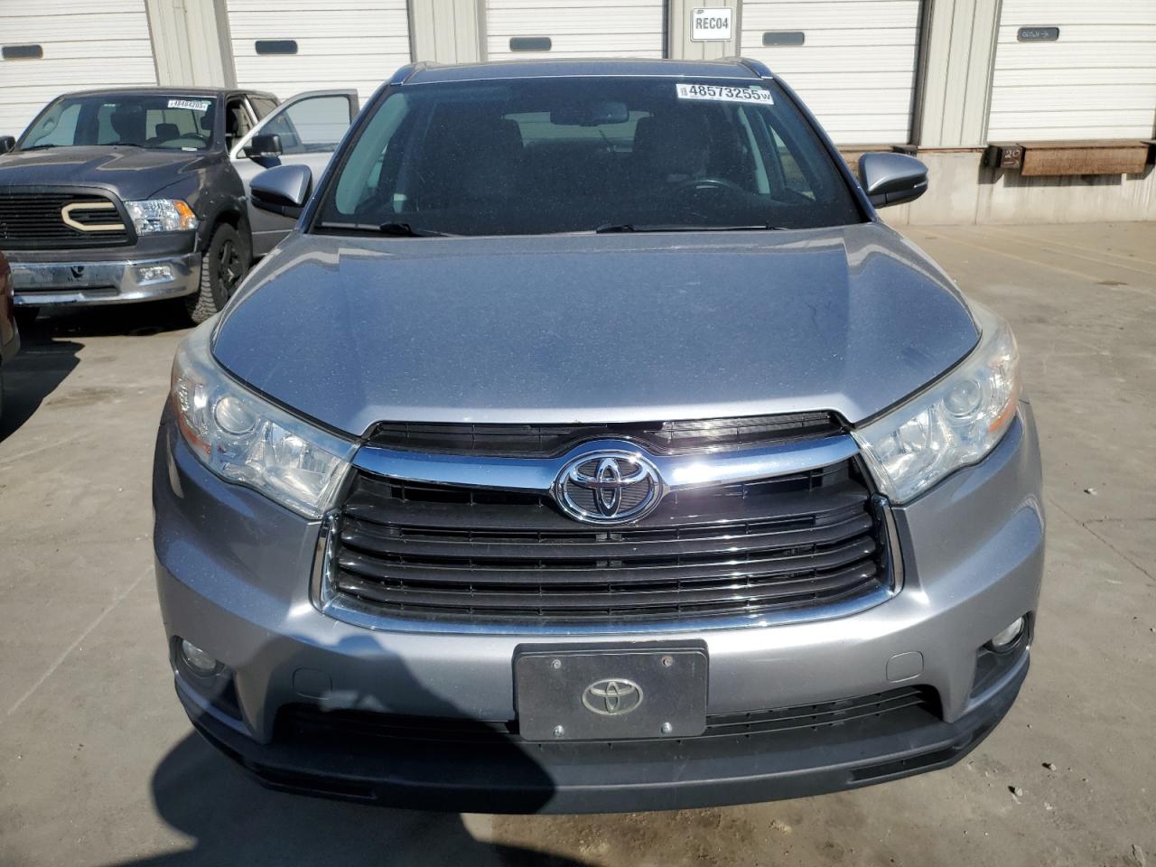 2014 Toyota Highlander - Image 5