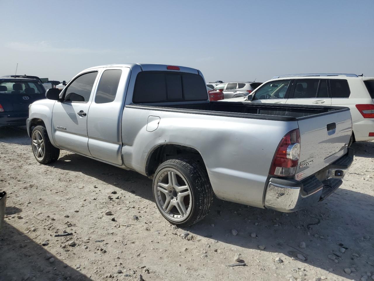 2012 Toyota Tacoma - Image 2