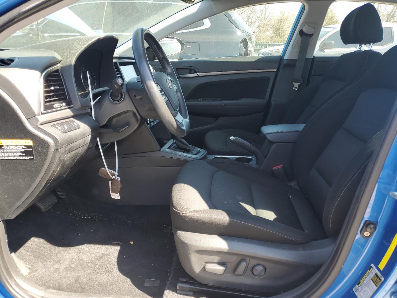 2017 Hyundai Elantra - Image 7