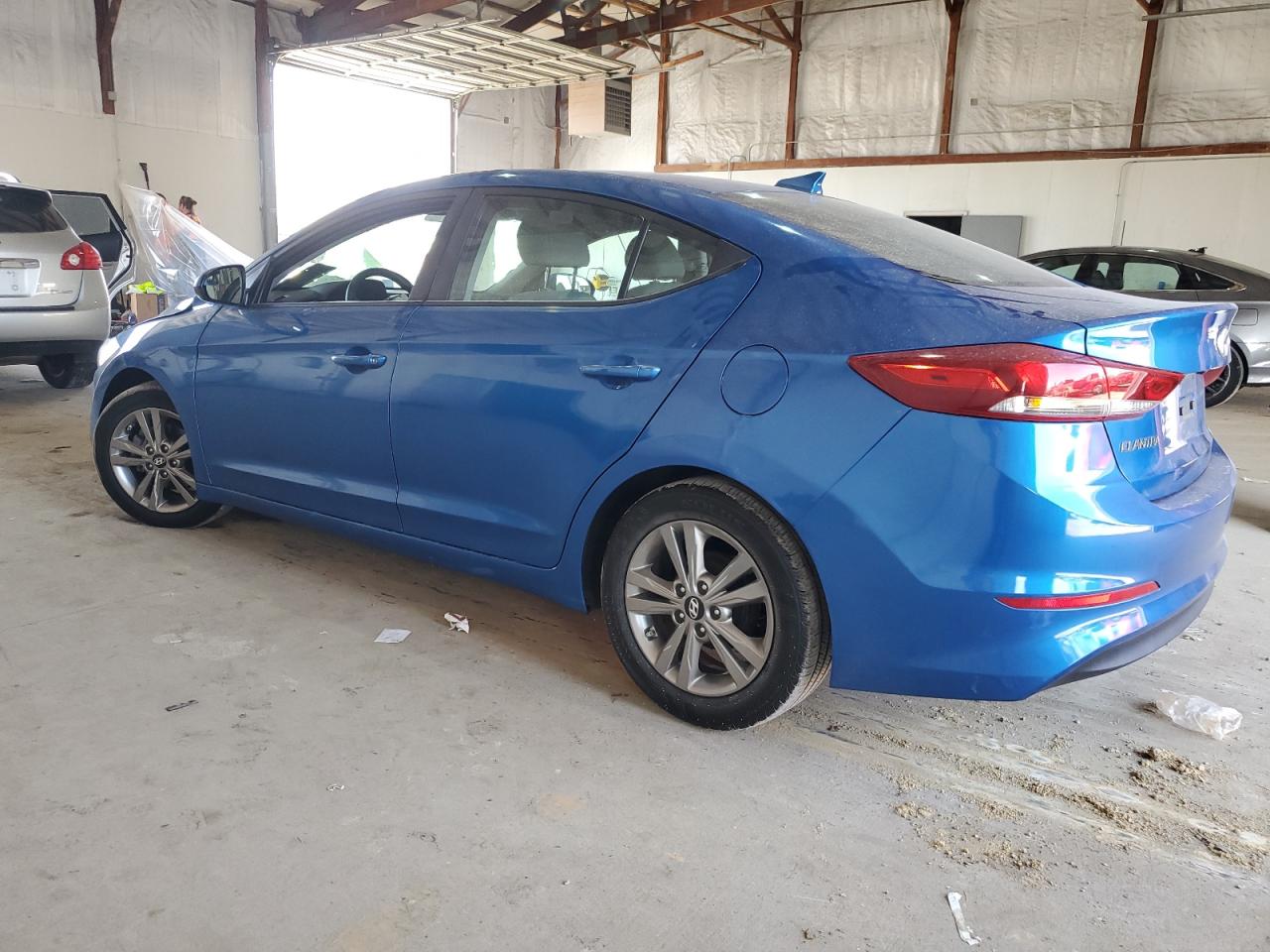 2017 Hyundai Elantra - Image 2