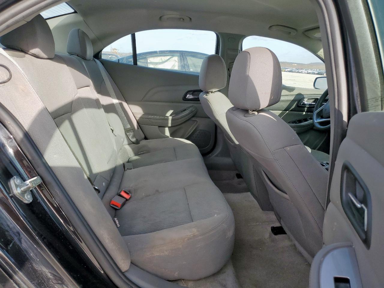2014 Chevrolet Malibu - Image 10