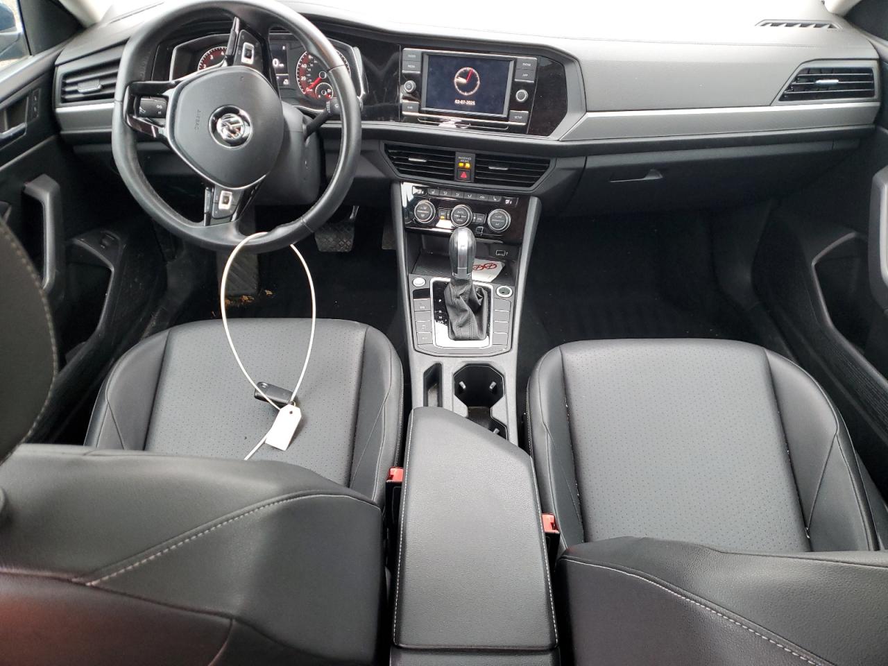 2019 Volkswagen Jetta - Image 8