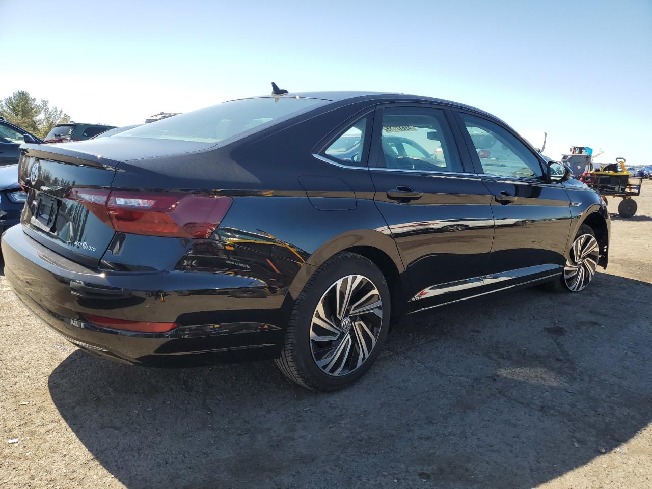 2020 Volkswagen Jetta - Image 3
