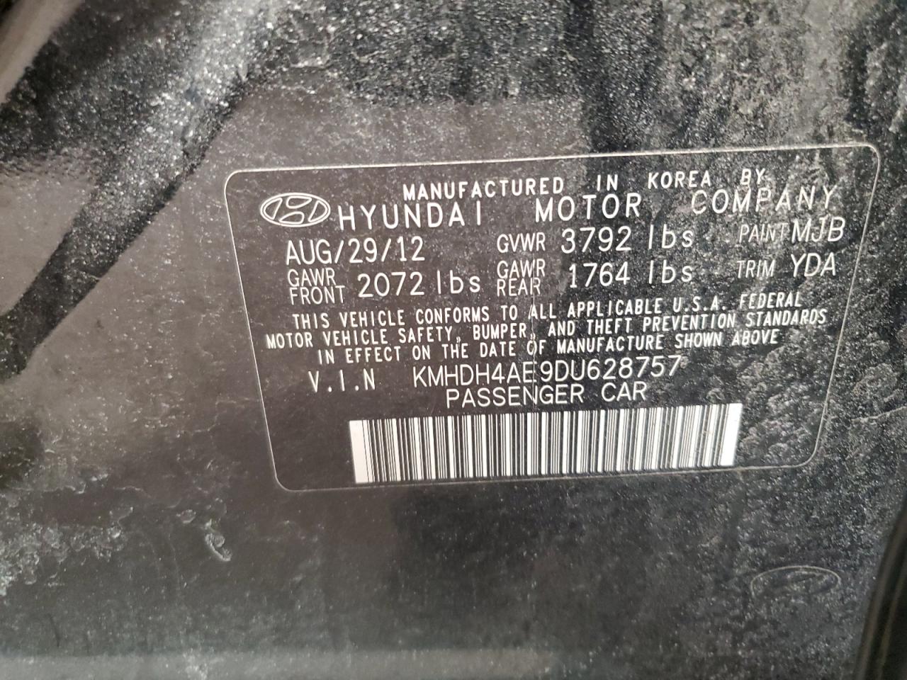 2013 Hyundai Elantra - Image 14