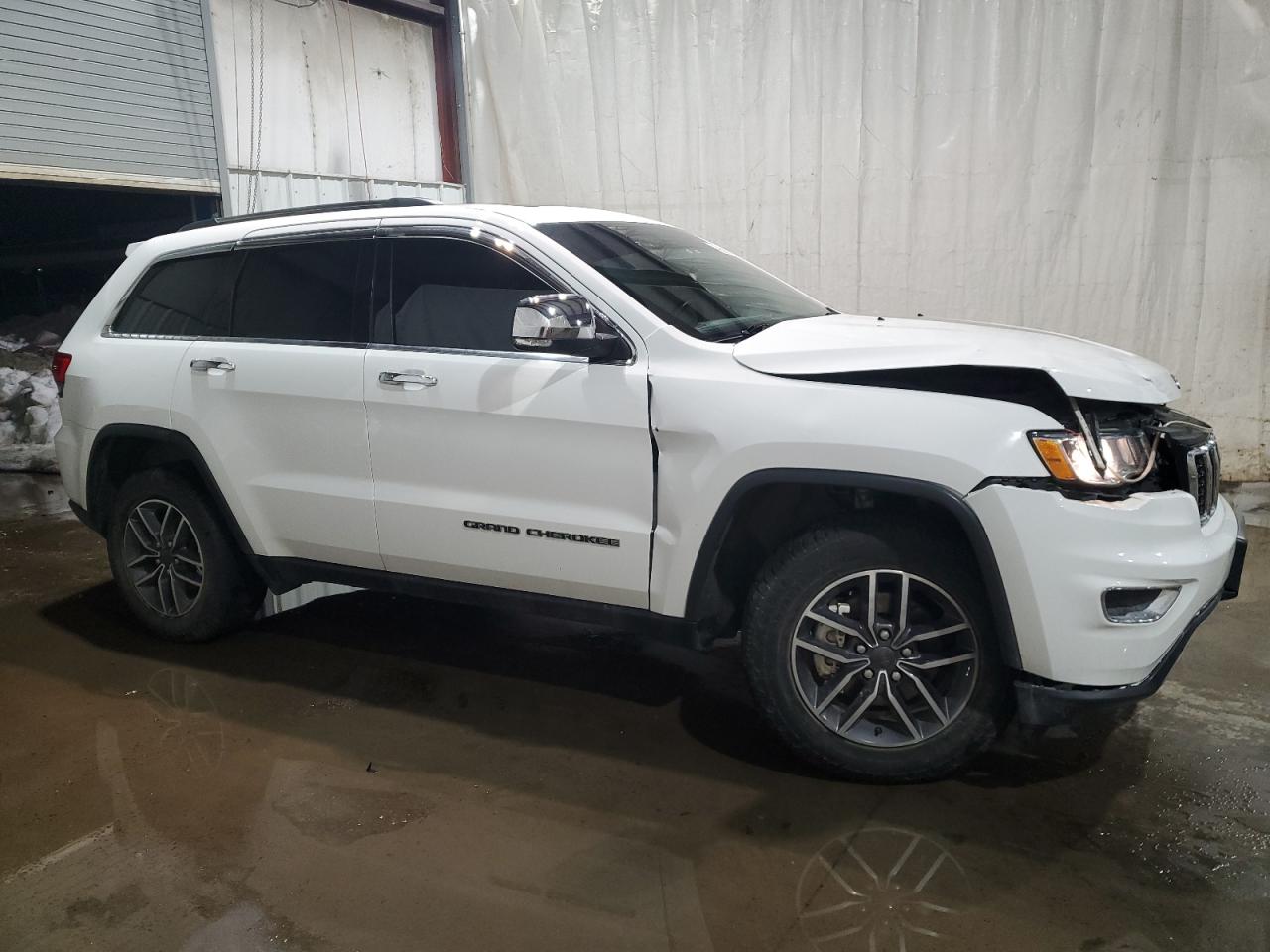 2019 Jeep Grand Cherokee - Image 4