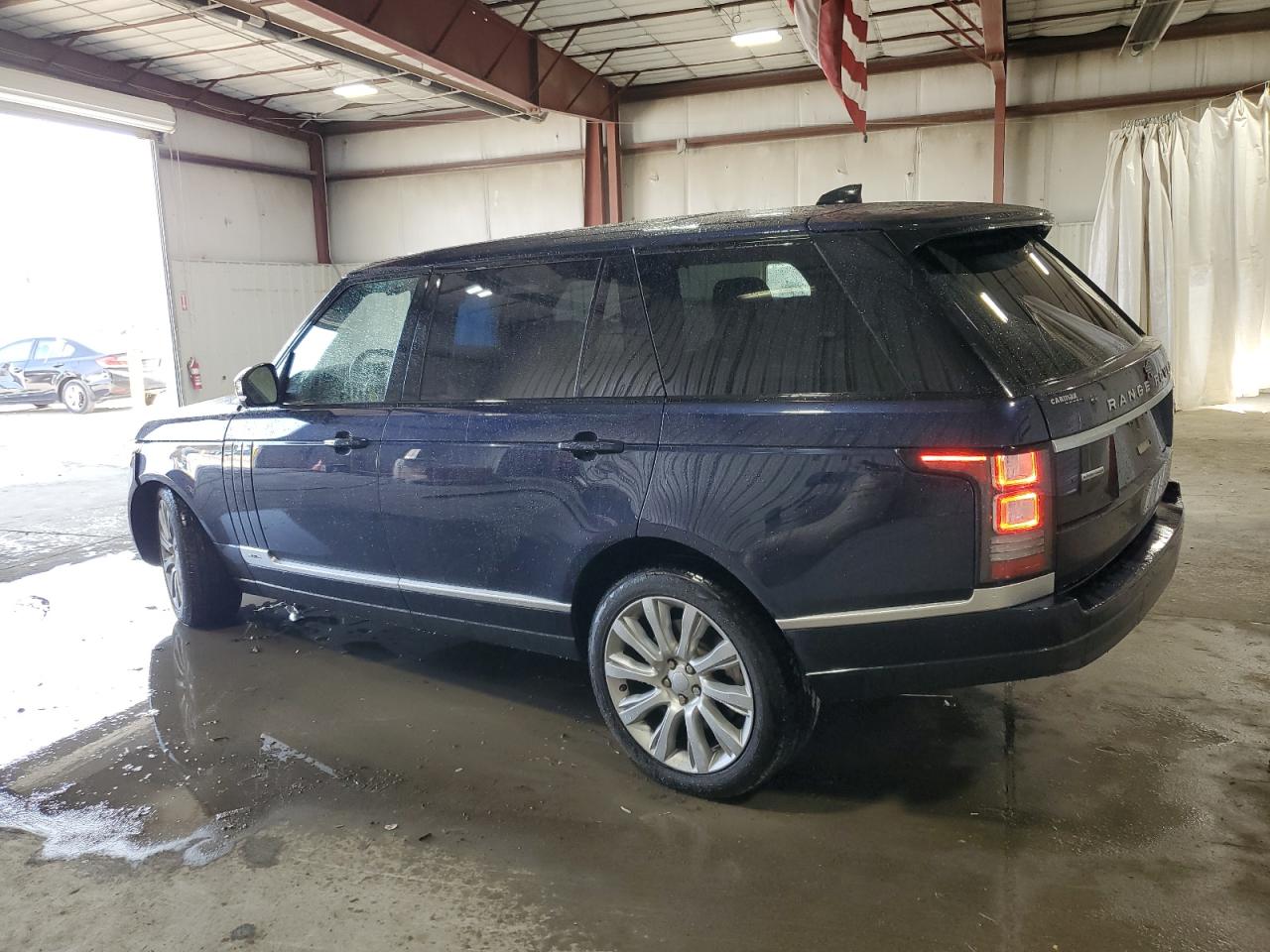 2017 Land Rover Range Rover - Image 2