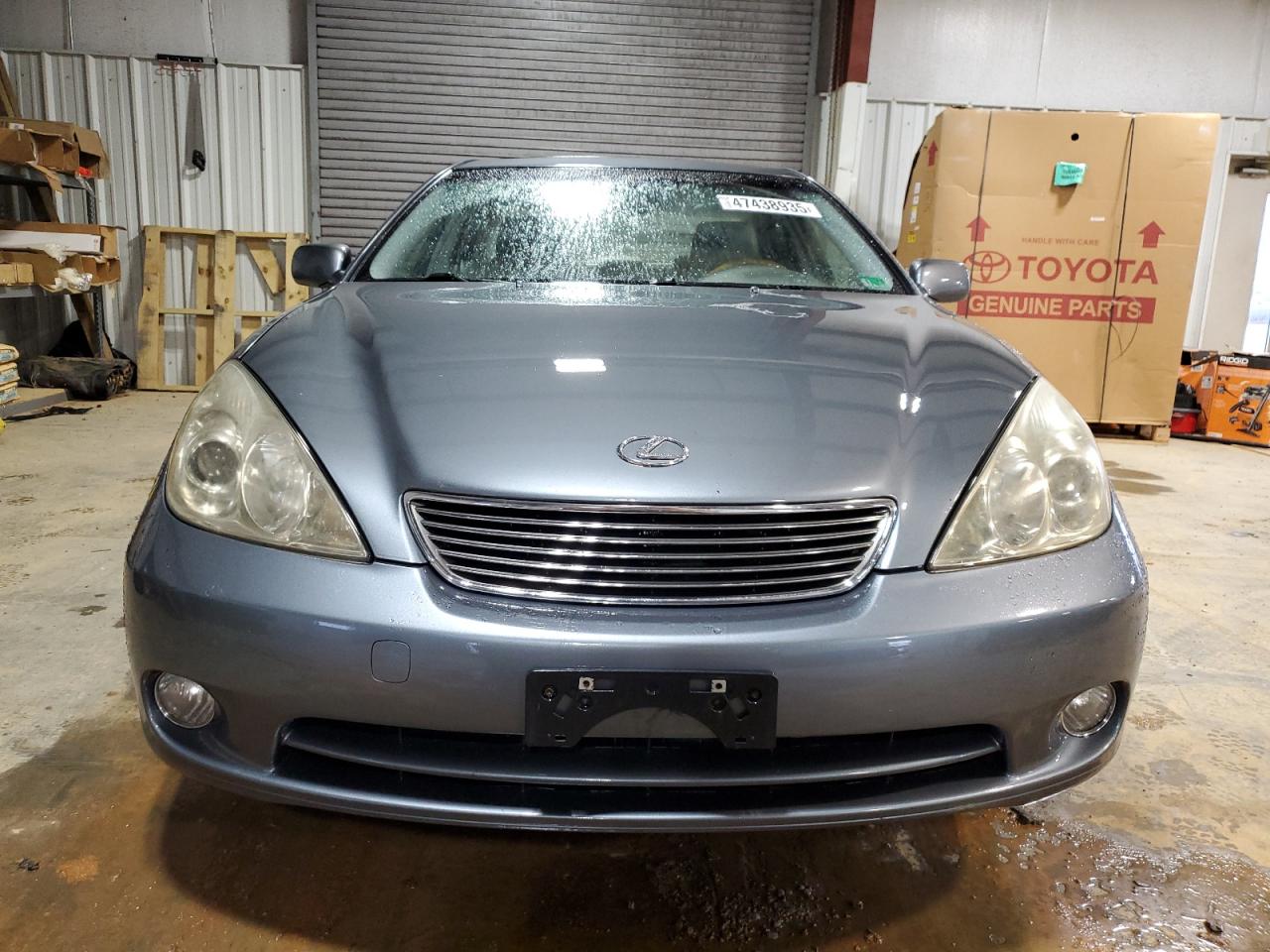 2005 Lexus ES - Image 5