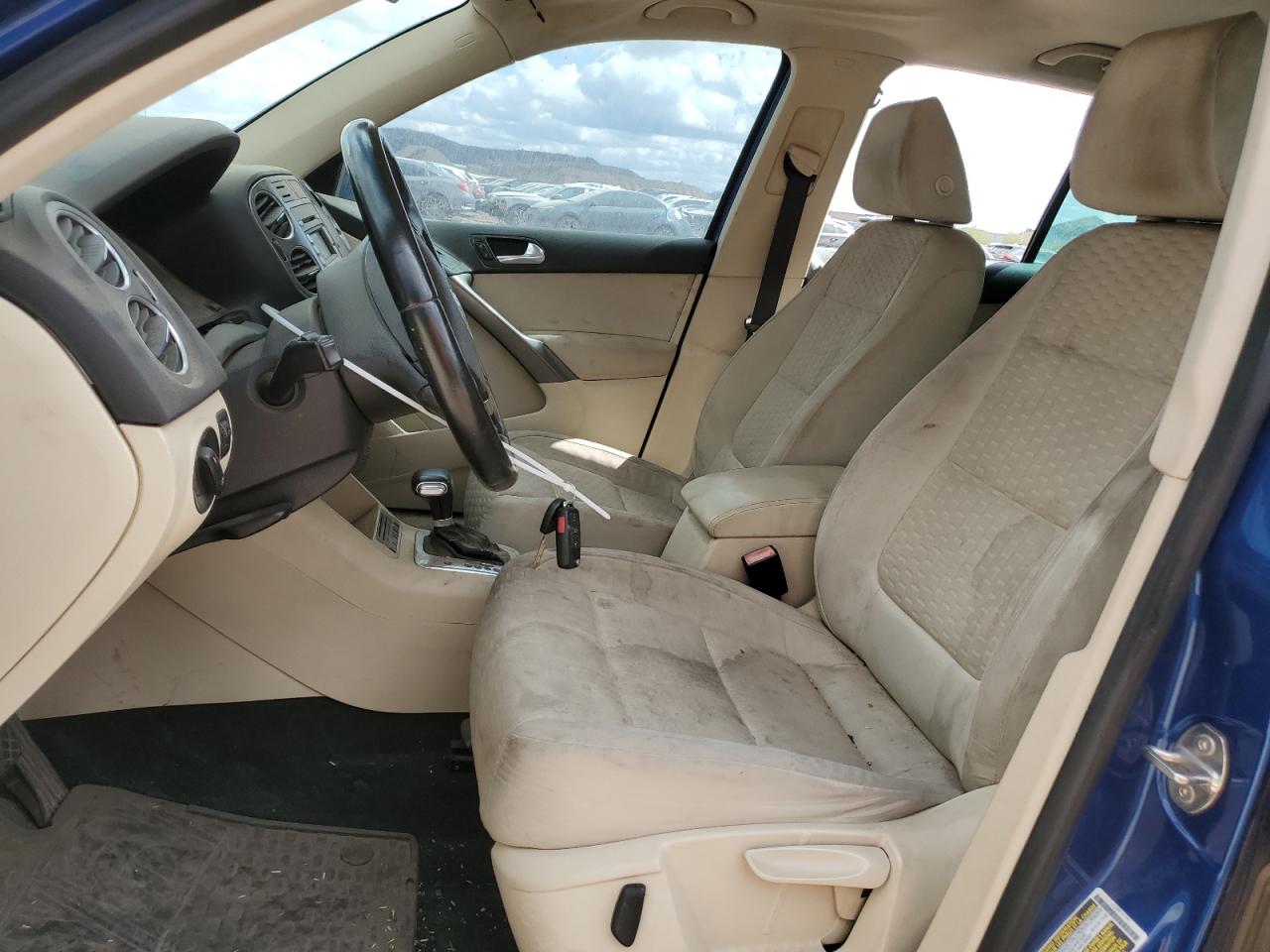 2009 Volkswagen Tiguan - Image 7