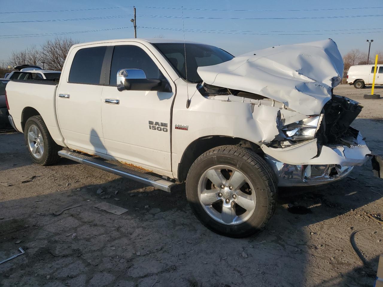 2015 RAM 1500 - Image 4