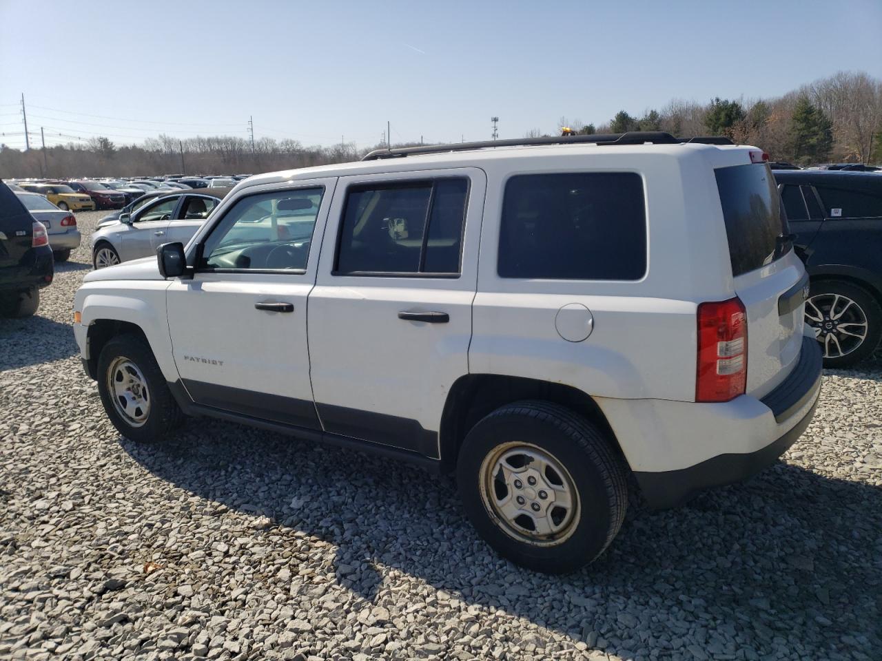 2015 Jeep Liberty (Patriot) - Image 2