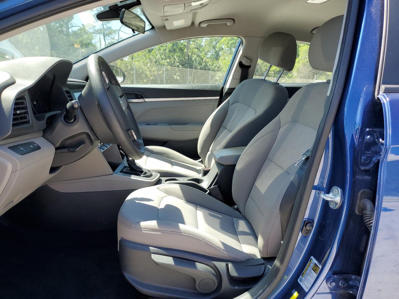 2020 Hyundai Elantra - Image 7