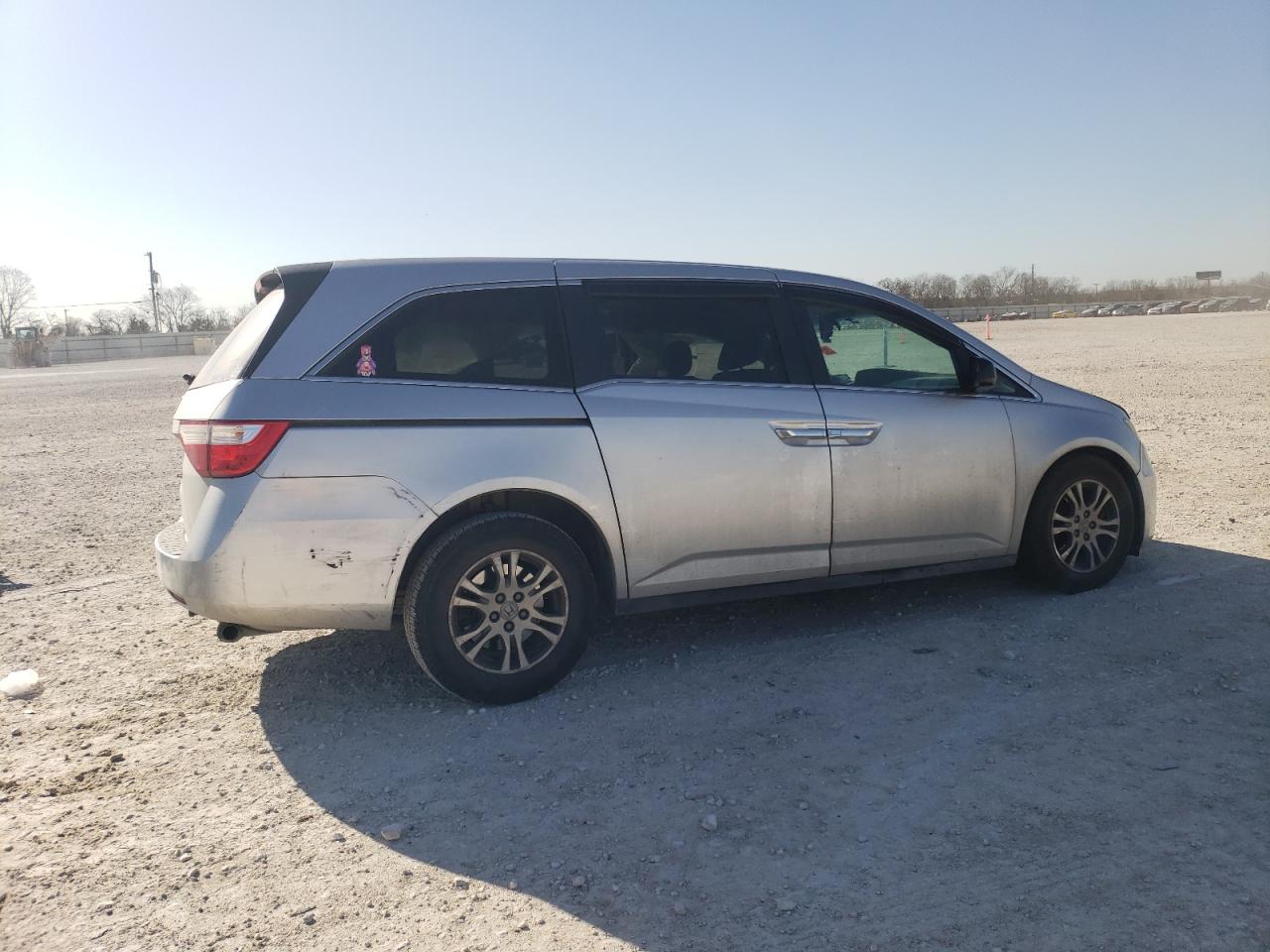 2012 Honda Odyssey - Image 3
