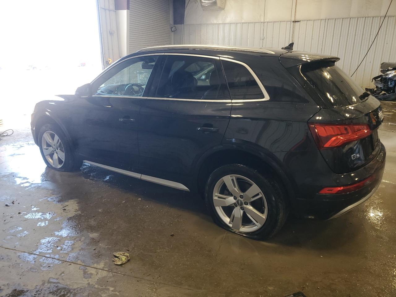 2018 Audi Q5 - Image 2