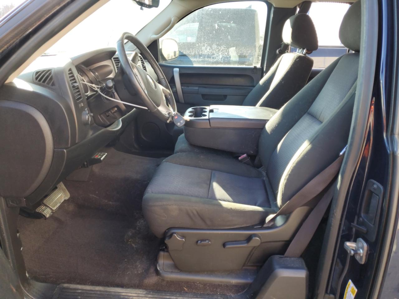 2010 Chevrolet Silverado - Image 7
