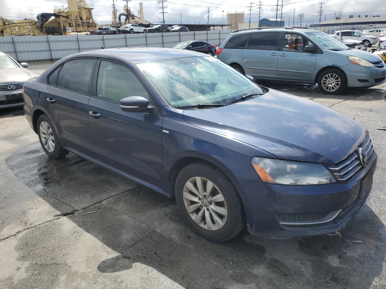 2015 Volkswagen Passat - Image 4