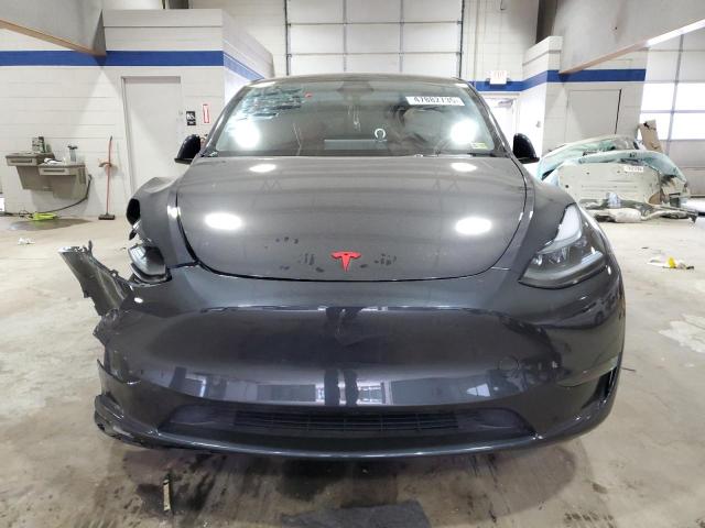  TESLA MODEL Y 2024 Szary