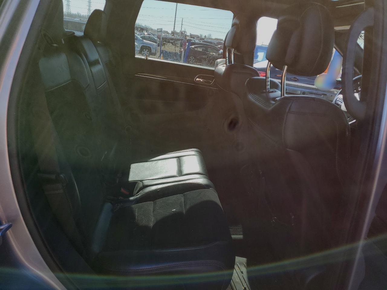 2017 Jeep Grand Cherokee - Image 10