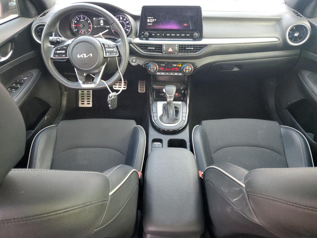2023 Kia Forte - Image 8