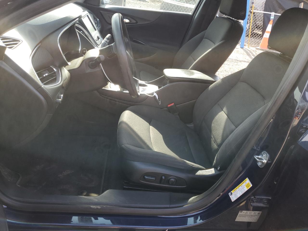 1G1ZE5ST7GF307596 CHEVROLET MALIBU 2016