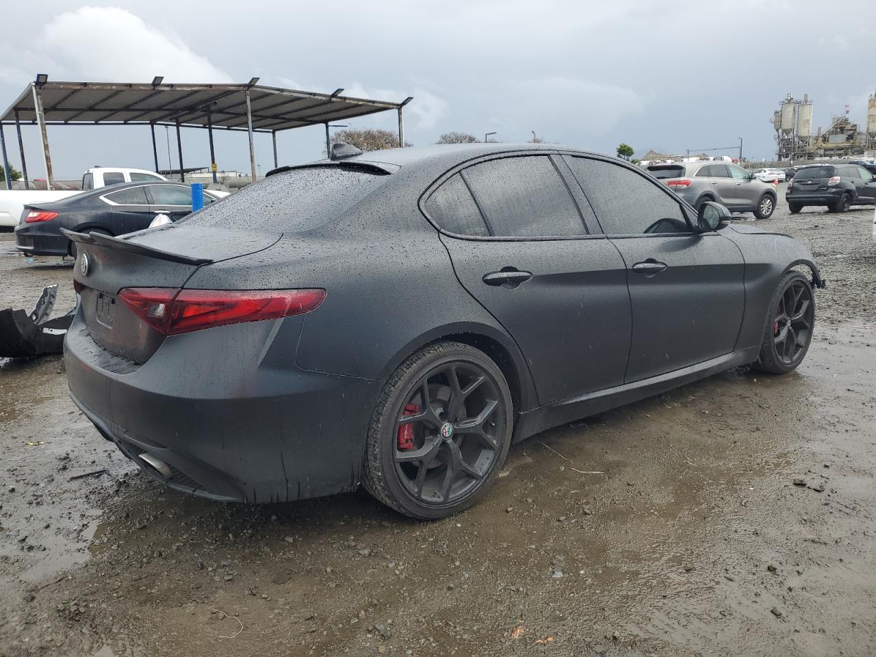 2019 Alfa Romeo Giulia - Image 3