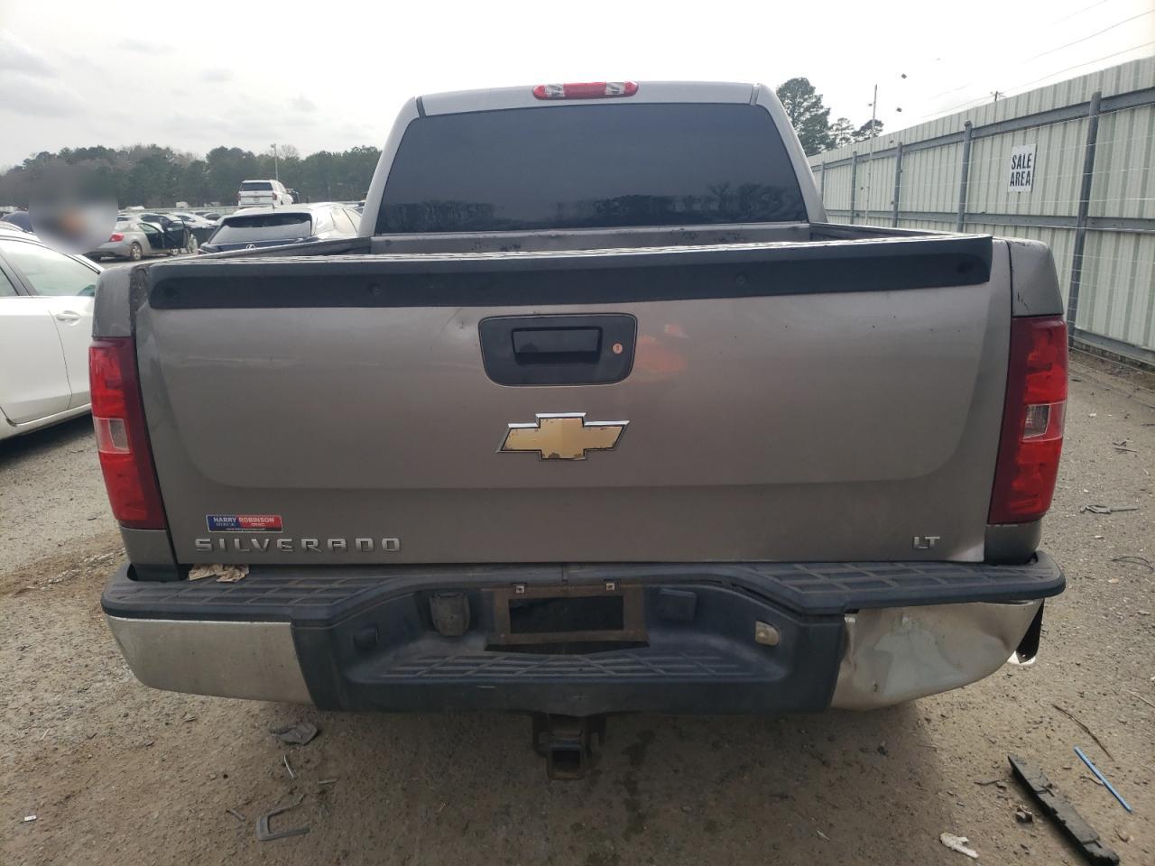 2009 Chevrolet Silverado - Image 6
