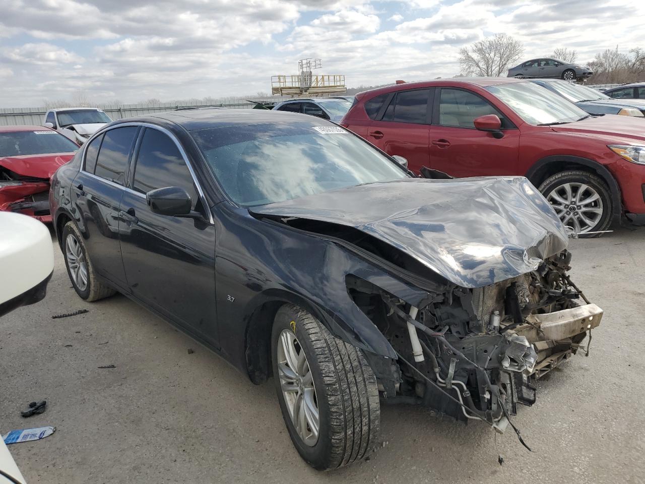 2015 Infiniti Q40 - Image 4
