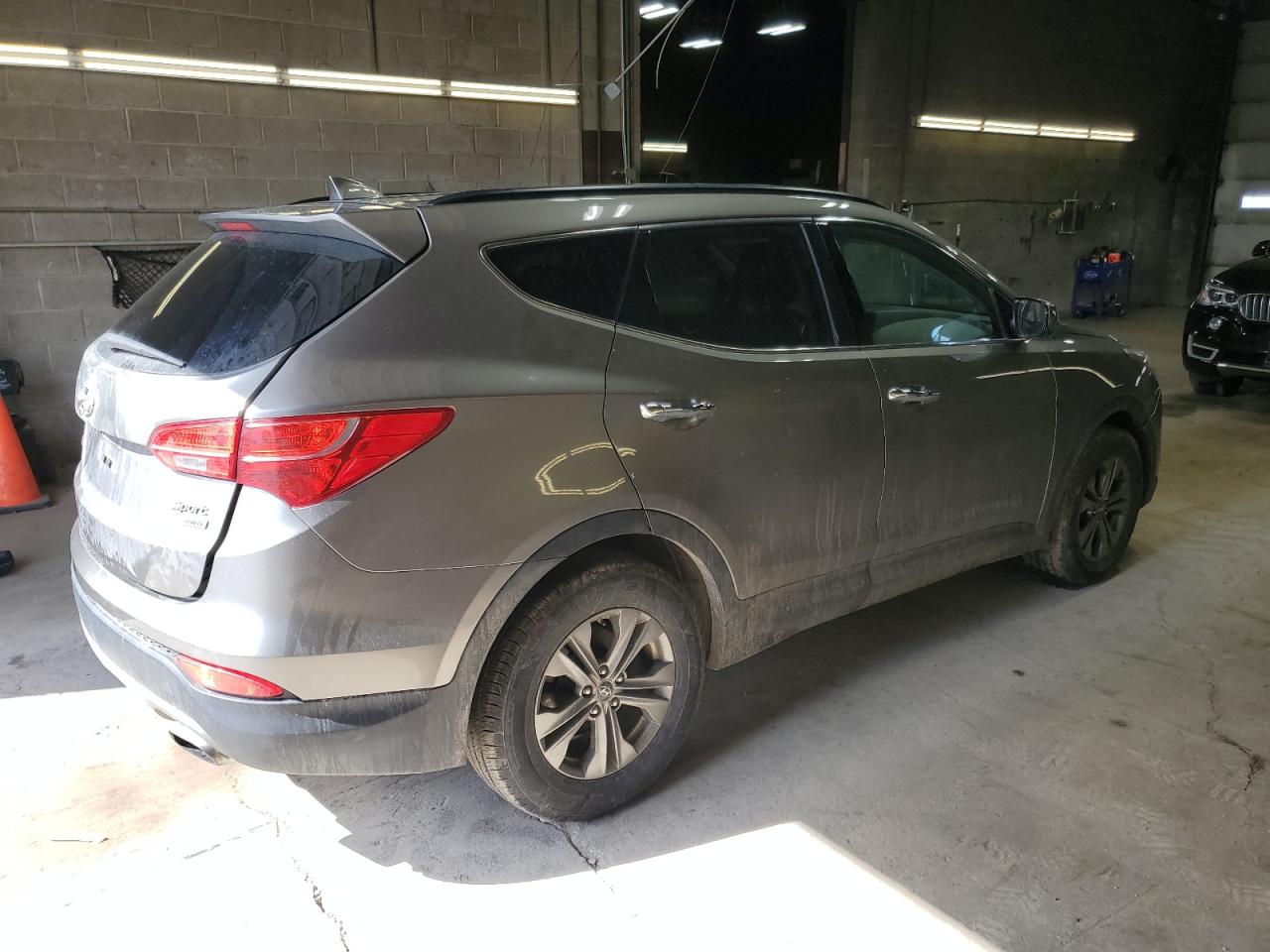 2014 Hyundai Santa Fe - Image 3