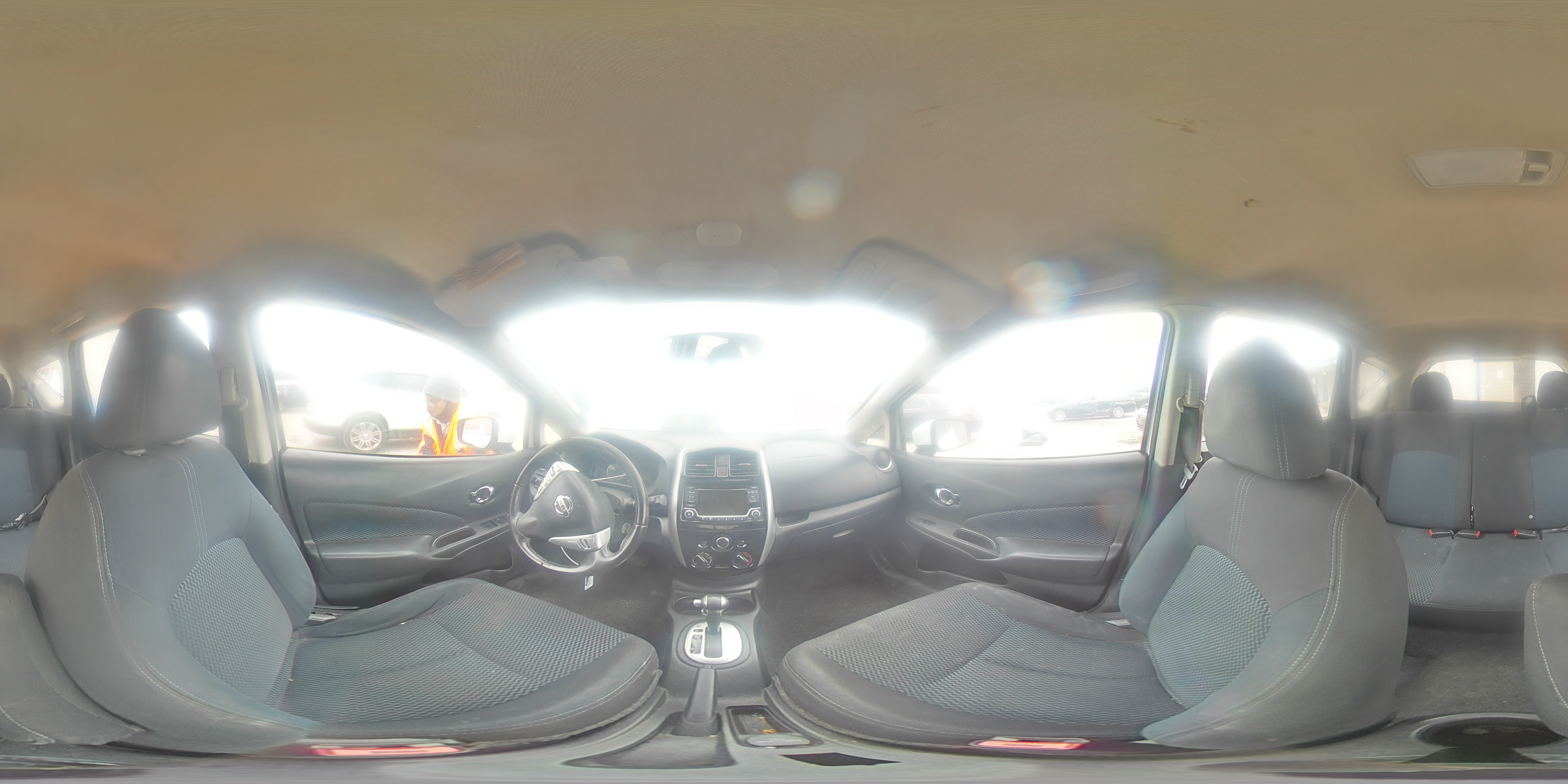 2016 Nissan Versa - Image 14