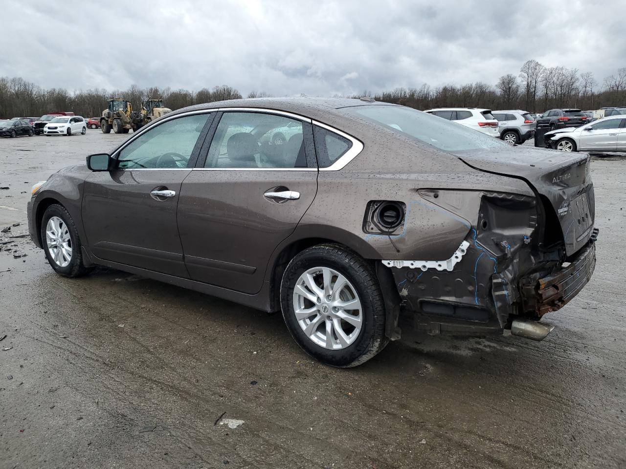 2015 Nissan Altima - Image 2