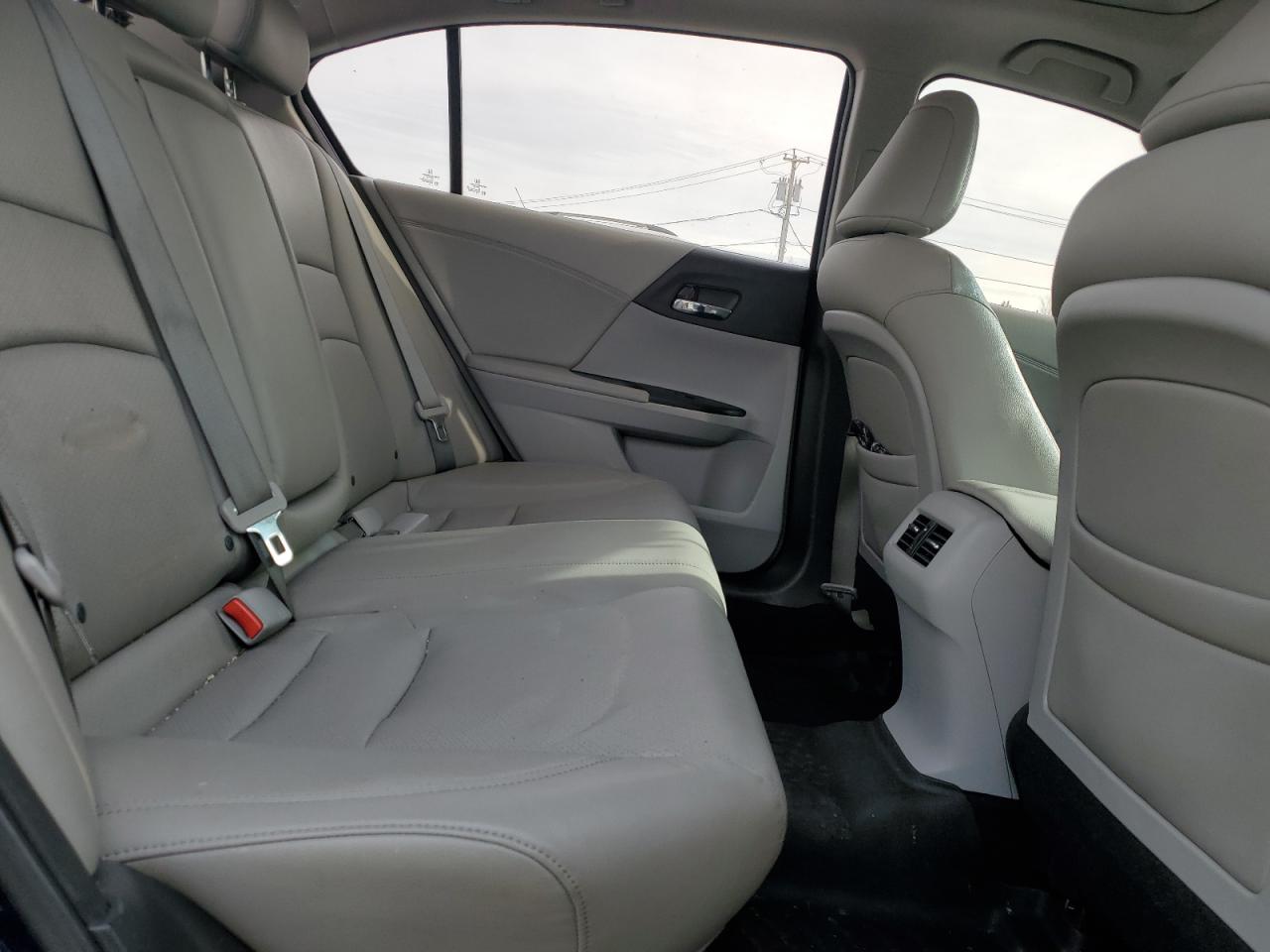 2013 Honda Accord - Image 11