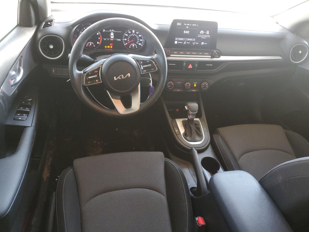 2023 Kia Forte - Image 8