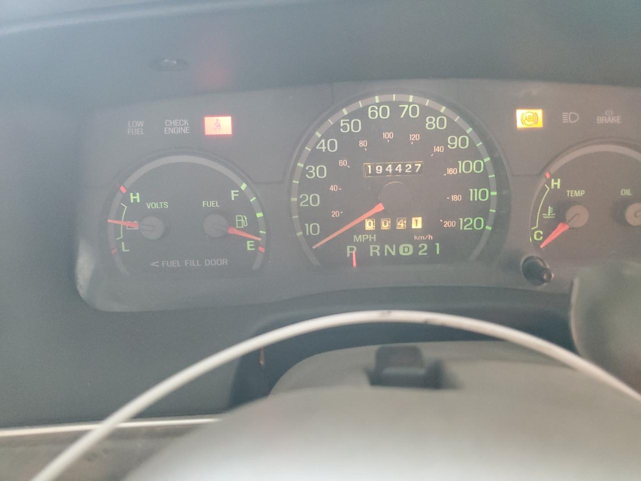 1999 Ford Crown Victoria - Image 9