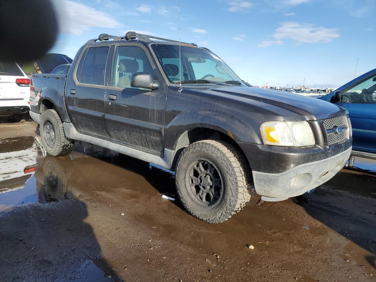 2005 Ford Explorer - Image 4